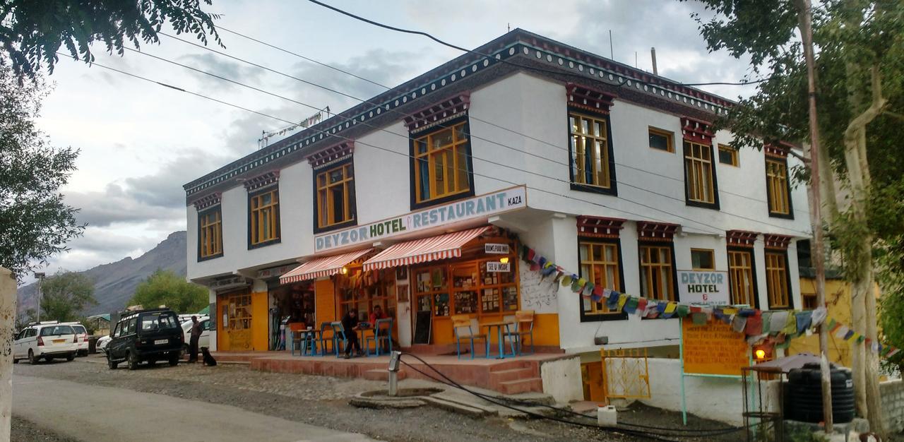 Hotel Deyzor Kaza Exteriör bild