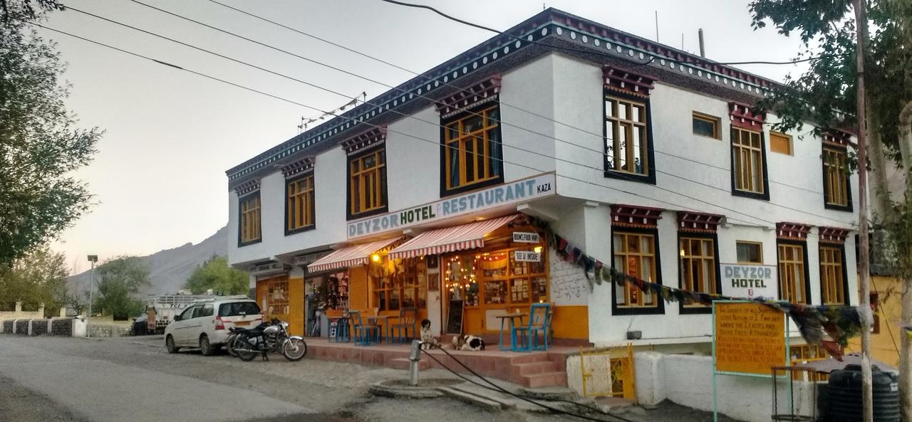 Hotel Deyzor Kaza Exteriör bild