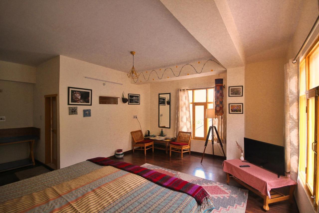 Hotel Deyzor Kaza Exteriör bild