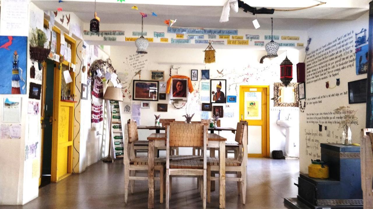 Hotel Deyzor Kaza Exteriör bild